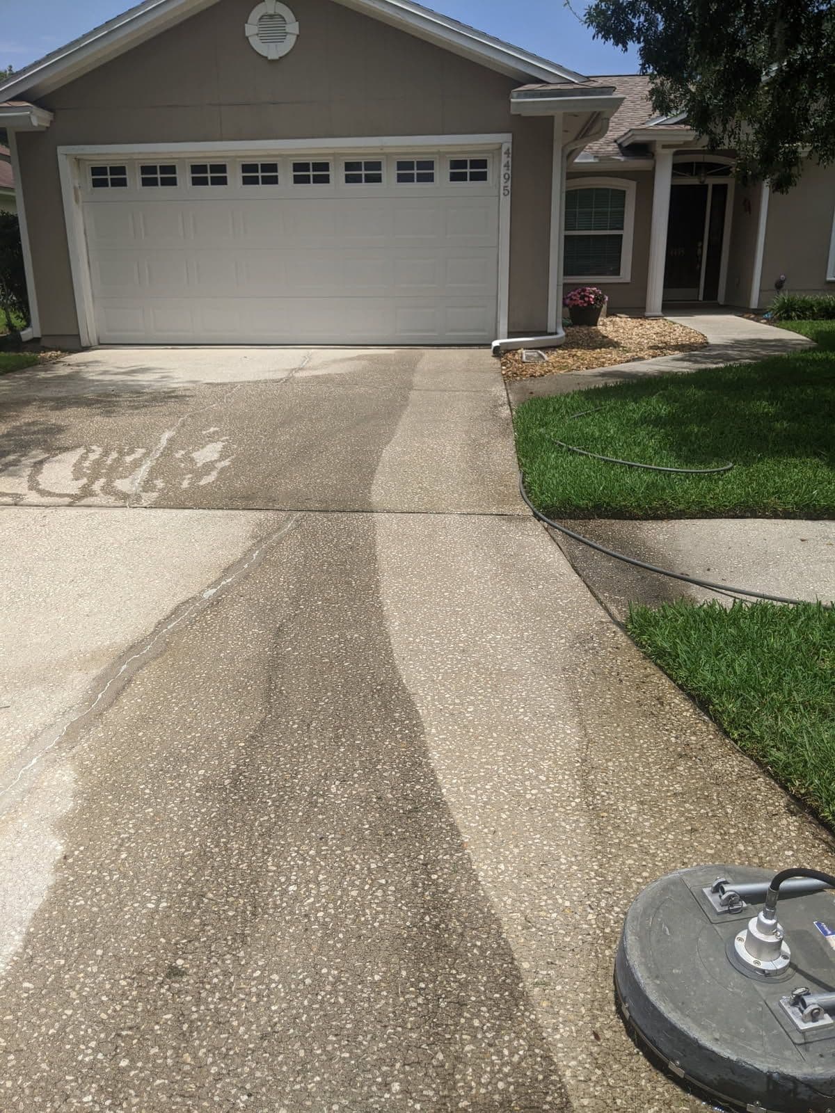Driveway Transformation in Jacksonville with Eco-Friendly Cleaning image